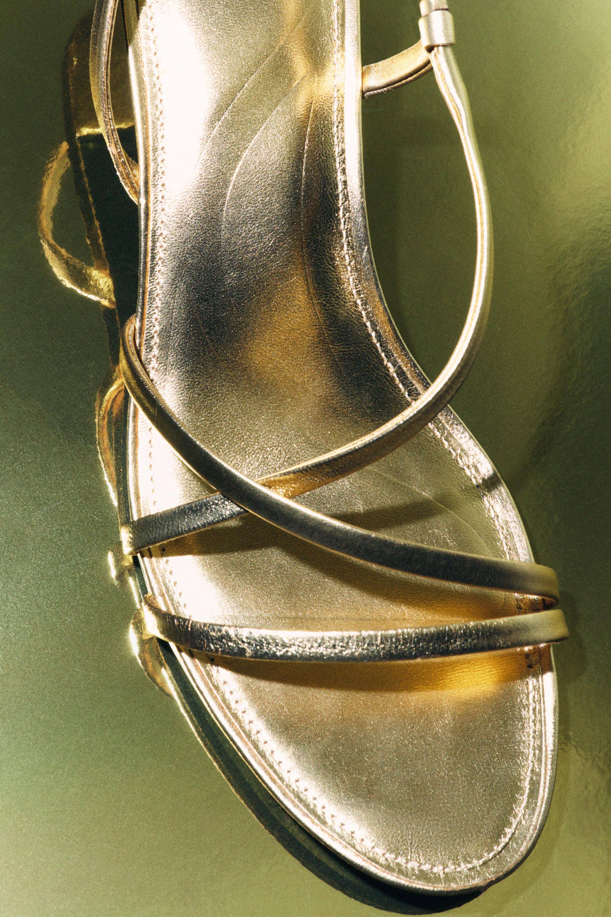 LEATHER KITTEN HEEL SANDALS